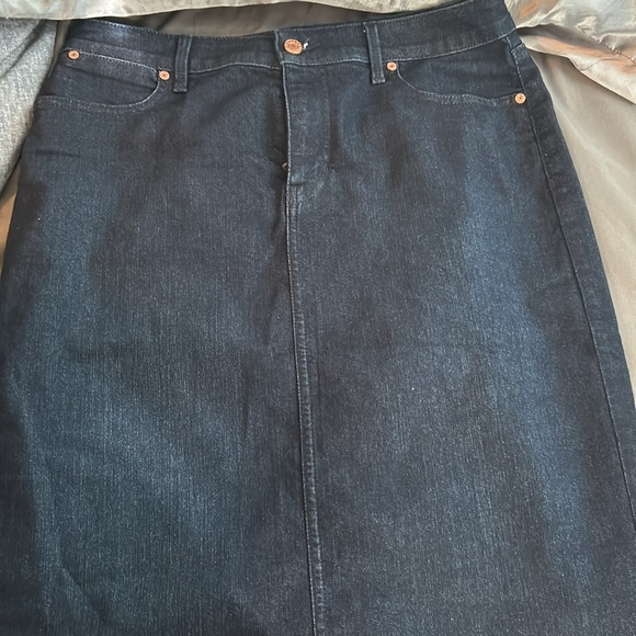 NWOT Talbots size 8 den skirt - Picture 9 of 9